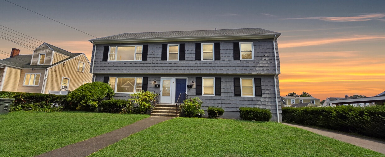 Foto principal - 54 Hallock St