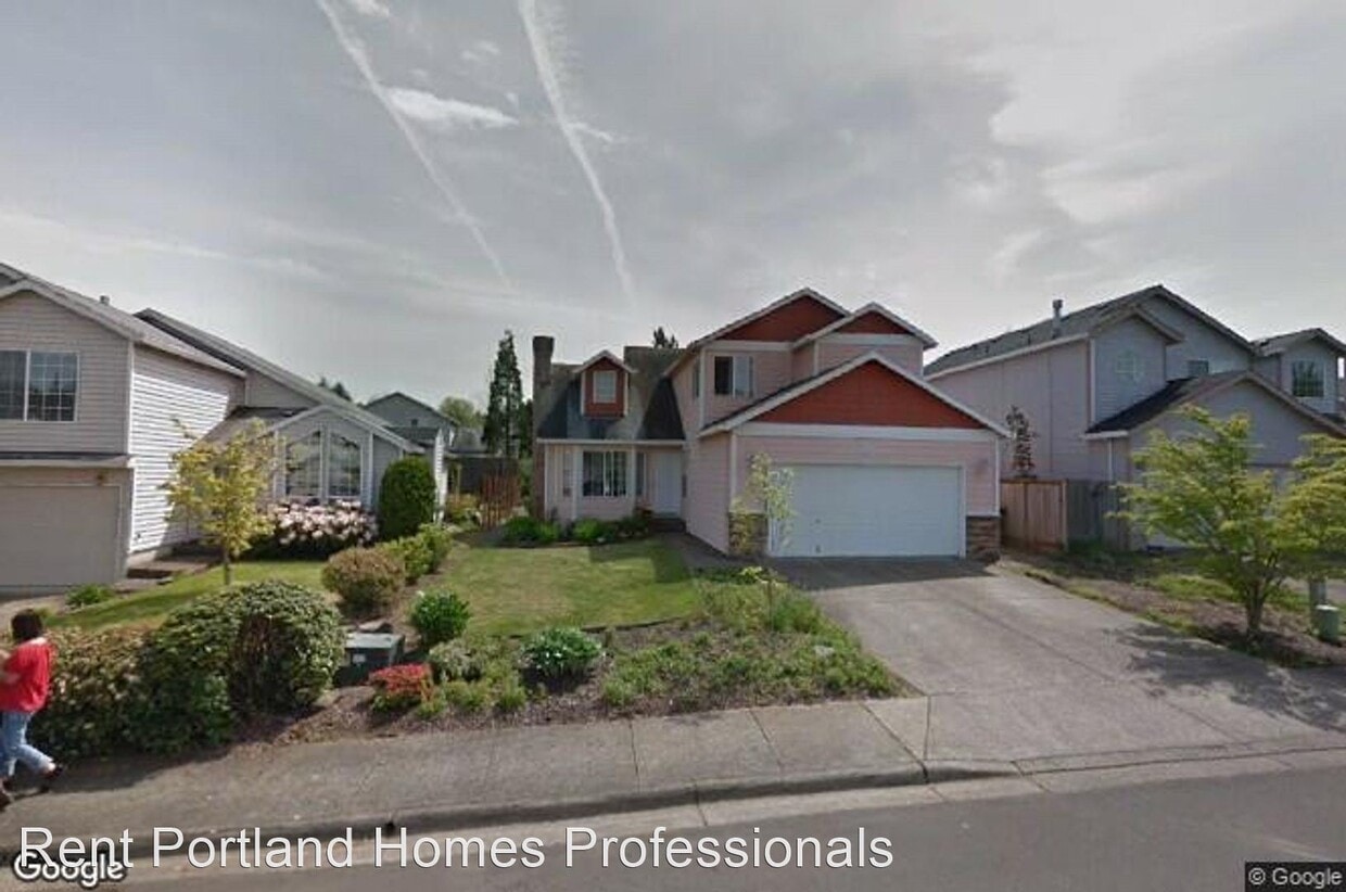 4 br, 3 bath House 12972 SW Tearose Way House Rental in Tigard, OR