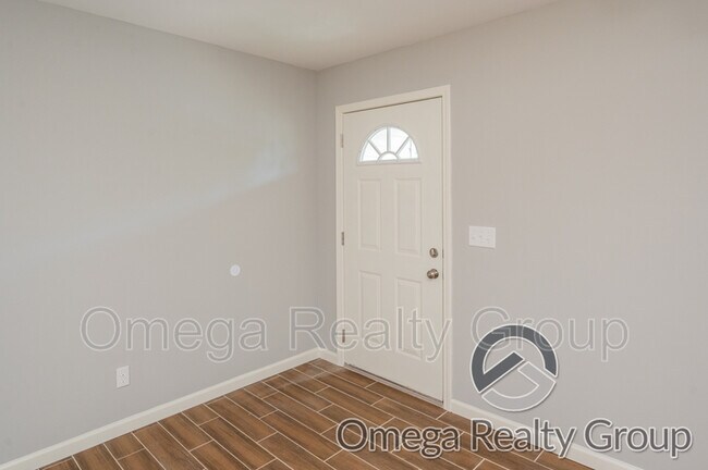 Foto del edificio - 1180 Aquarius Dr