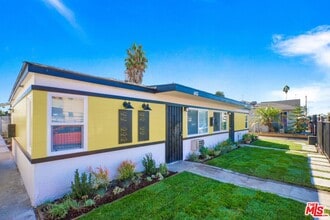 Building Photo - 6422 S Victoria Ave