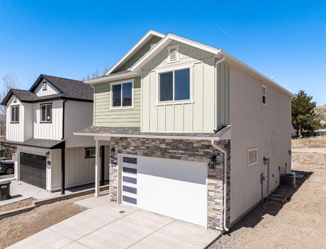 Vista frontal - 1164 Jasper Loop