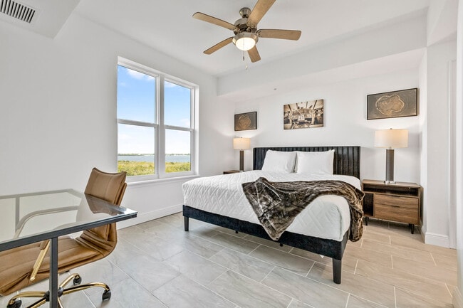 Building Photo - 605 Kemp St