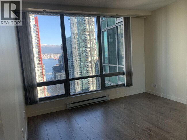 Photo du bâtiment - 1200 W Georgia St