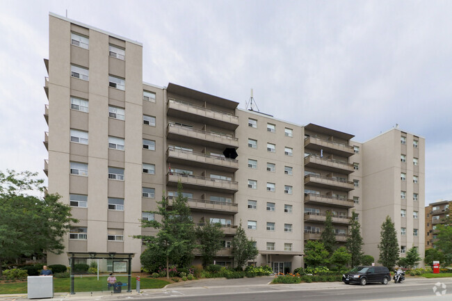 Building Photo - The Sheridan Manor