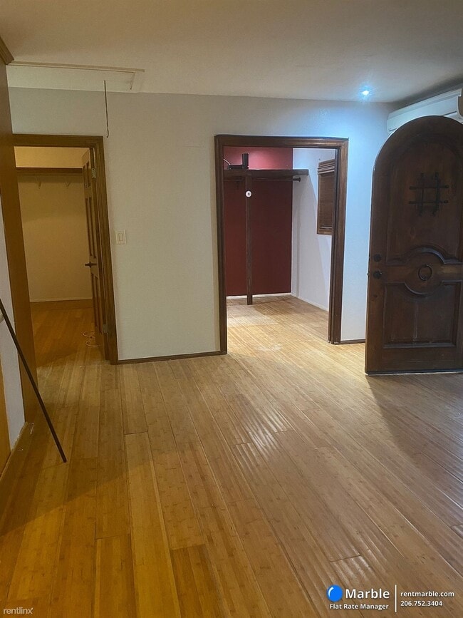 Foto del edificio - 2 br, 1 bath Townhome - 2022 Dawson Ave