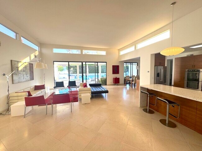 Foto del edificio - 72771 Skyward Way