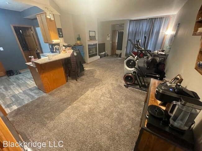 Building Photo - 2 br, 1.5 bath House - 8761 Branson Drive