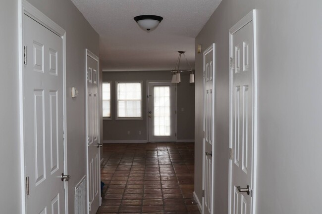 Photo - 3638 Spring Trce House