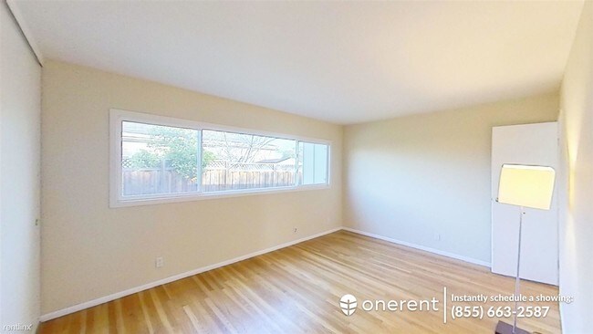 Building Photo - 10281 N Blaney Ave