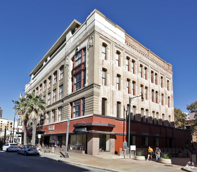 Foto del edificio - Main Plaza Market