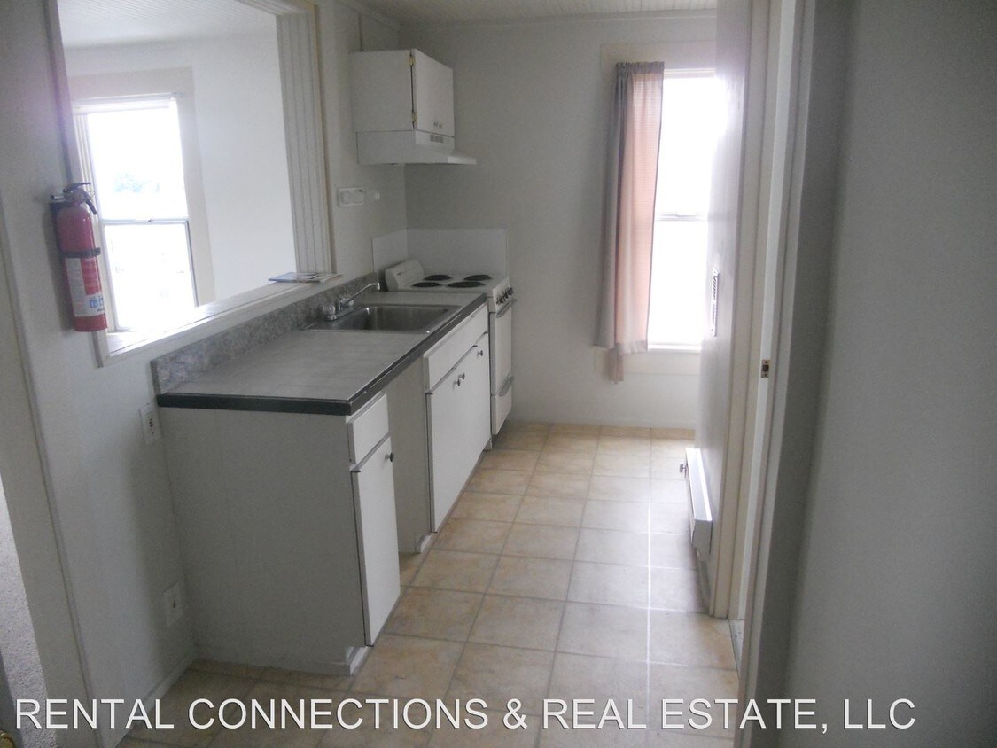 111 Cottage Way, Aberdeen, WA 98520 Condo for Rent in Aberdeen, WA