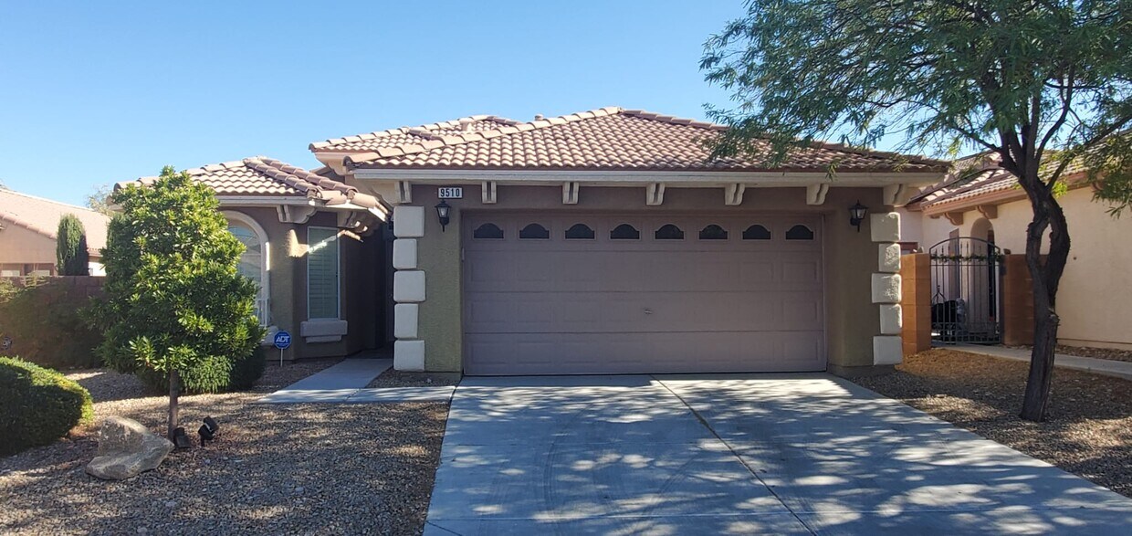 Primary Photo - 9510 Alhambra Valley St