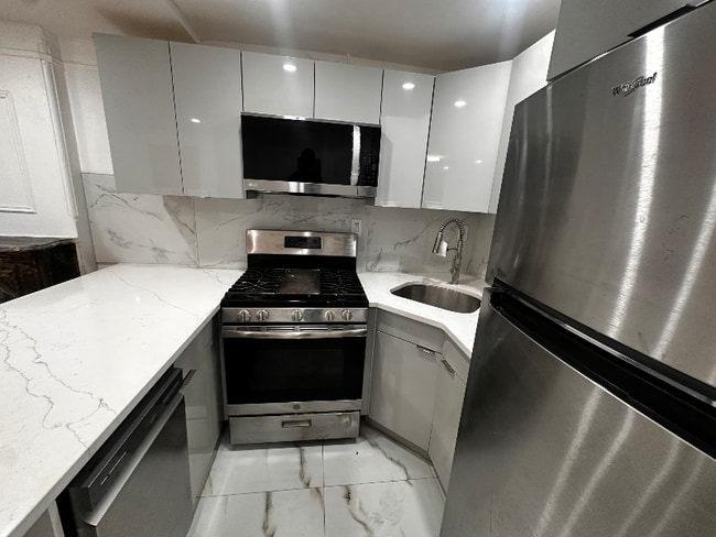 Photo - 146 Macon St Townhome