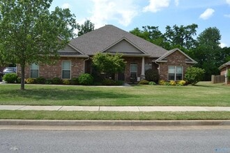 Building Photo - 104 Rushing Brook Dr