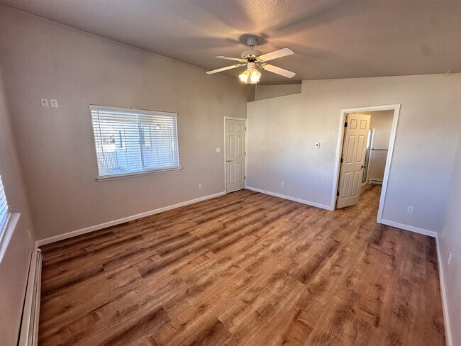 Foto del edificio - 2162 Castlewood Ct