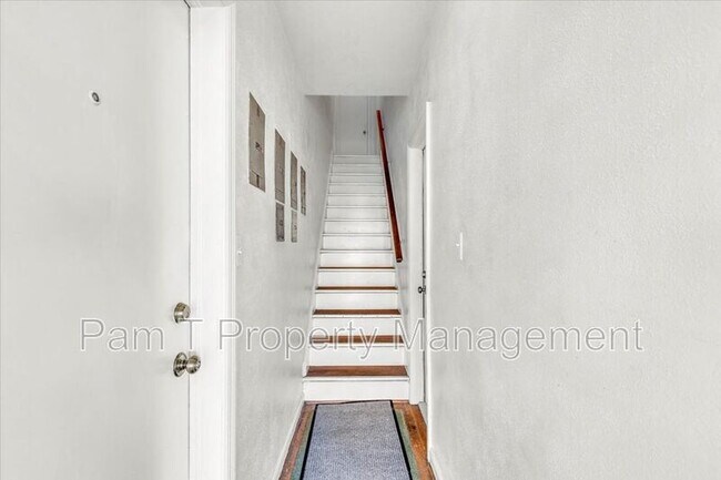 Foto del edificio - 736 E 45th St