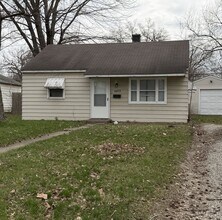 Building Photo - 4815 Oliver St