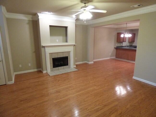 Foto del edificio - 2205 Acton Park Cir