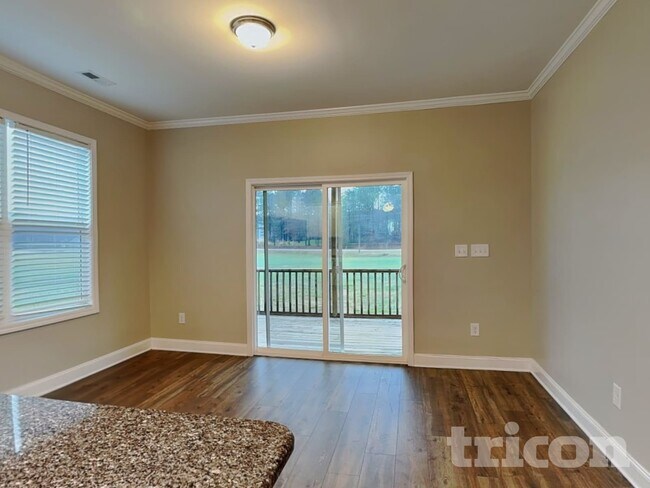 Foto del edificio - 100 E Goodwin Chase Ln