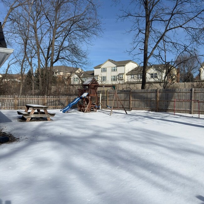 Foto del edificio - 523 Elm St