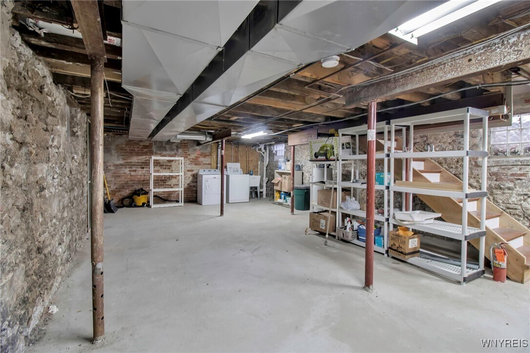 Building Photo - 120 Johnson Park