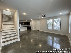 Foto del edificio - 204 Melrose Pl