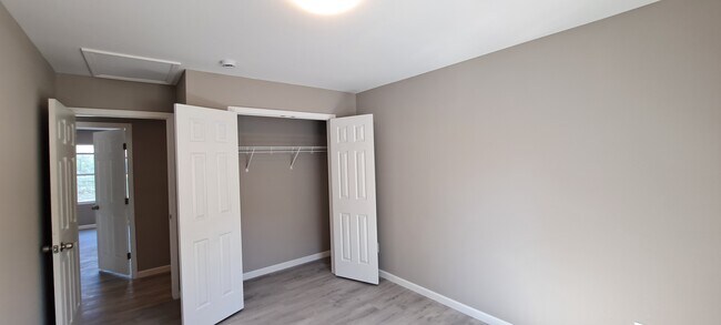 Foto del edificio - 9115 Cedarpark Ln NW