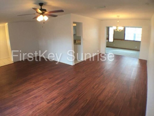 Foto del edificio - 9200 NW 24th Ct