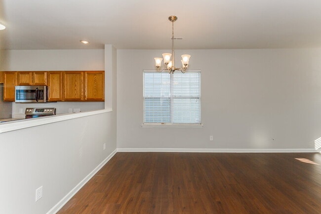 Building Photo - 2619 Rozzelles Landing Dr