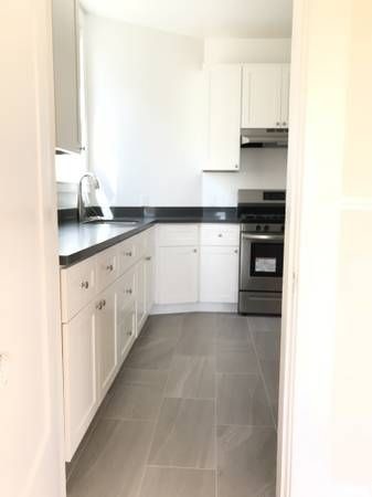 Building Photo - Stunning Top Floor Corner 2 BRM