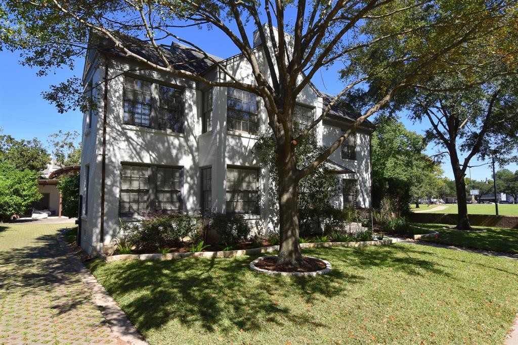 Foto principal - 1732 Lexington St