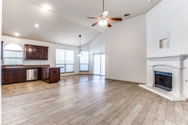 Building Photo - 6612 Friendsway Dr