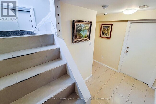 Photo du bâtiment - 1333 Epton Crescent