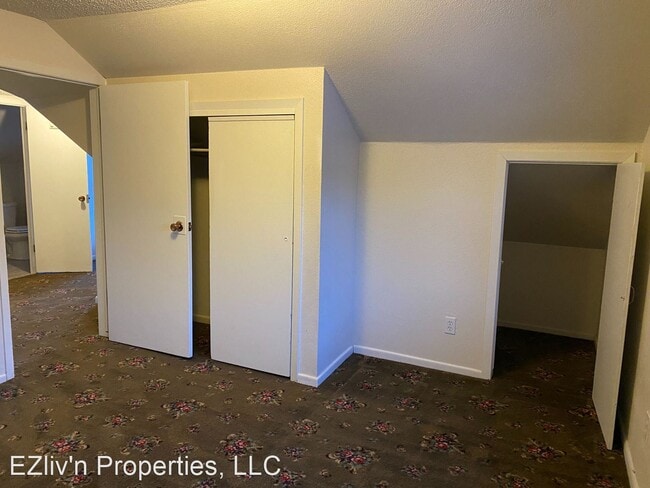 Building Photo - 3 br, 2 bath House - 318 5th Ave SE