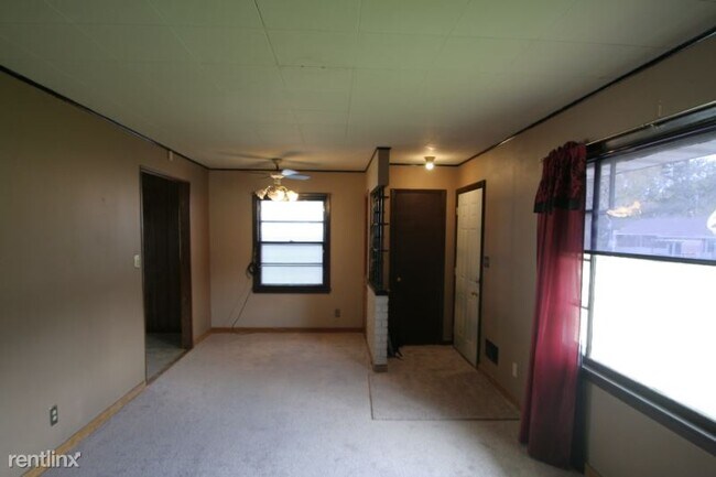 Building Photo - 2 br, 2 bath House - 132 Fairview Lane