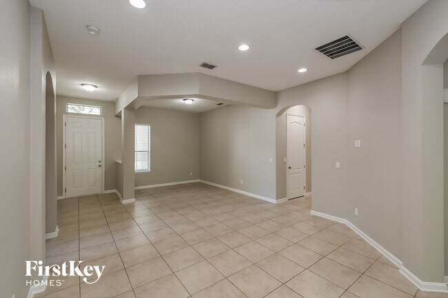 Building Photo - 466 Hefferon Dr