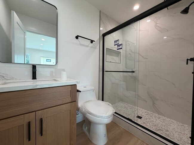 Foto del edificio - Brand New (2026)!! 4 Bedroom / 2 Bath Home on Tipton!