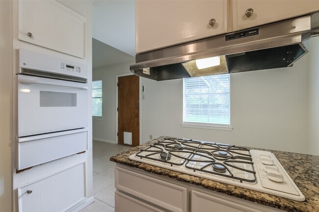 Foto del edificio - 7614 Grape St
