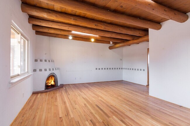 Foto del edificio - Santa Fe Traditional Home
