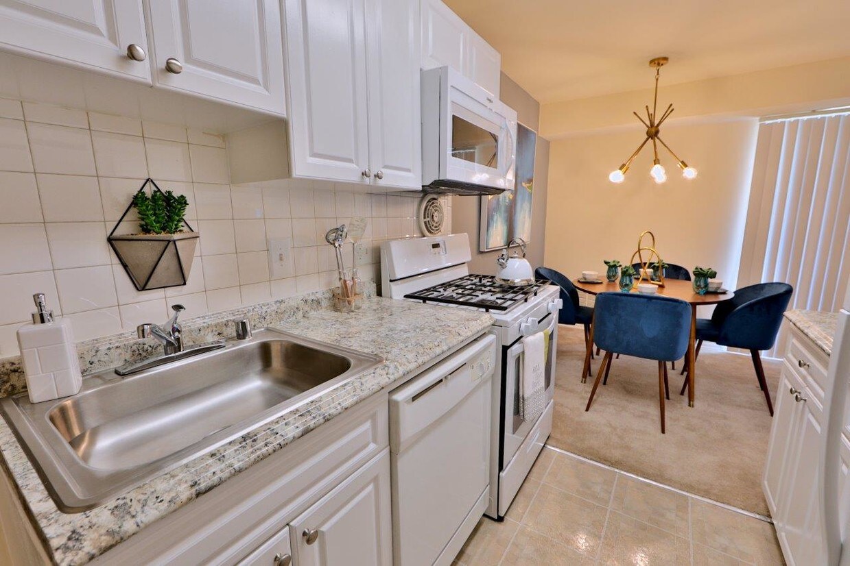 Brookdale at Mark Center Apartment Homes Apartments in Alexandria, VA