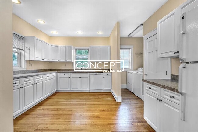 Building Photo - 50 Conwell Ave