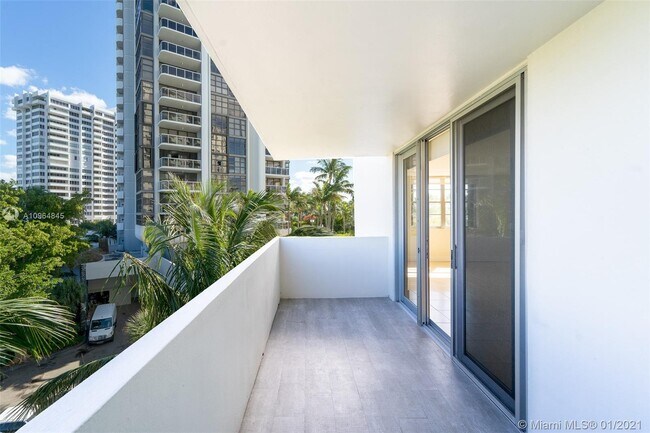 Foto del edificio - 5 Island Ave