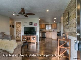 Building Photo - 4486 McMaster Ct NE