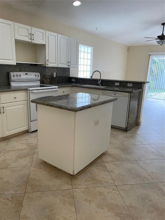 Foto del edificio - 1640 Carriage Brooke Dr