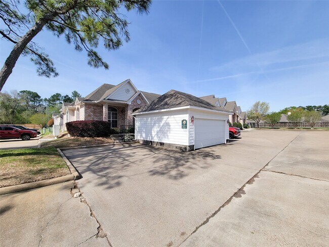 Foto del edificio - 12755 Mill Ridge Dr