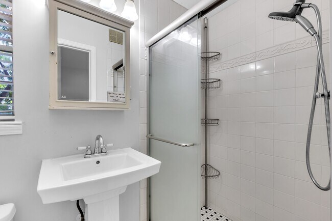 Foto del edificio - 1130 Wheaton St