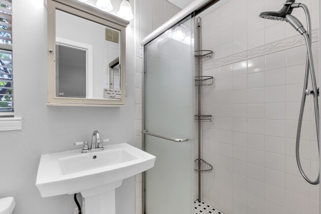 Photo - 1130 Wheaton St House