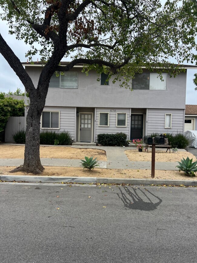 Building Photo - 678 Ferrara Way