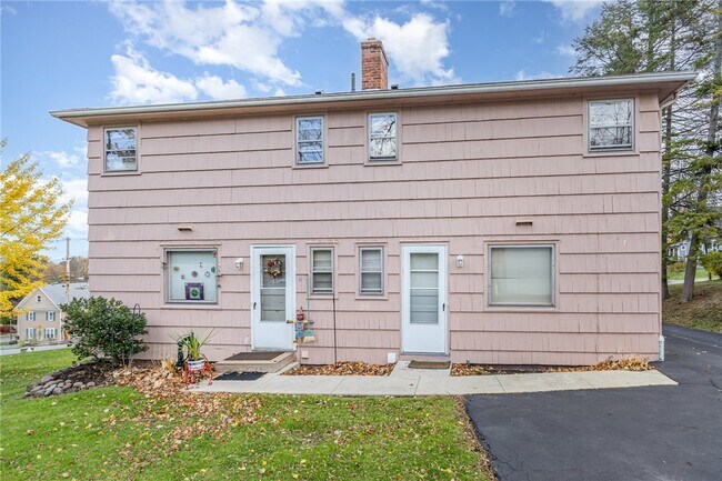 Foto del edificio - 16 Summit St