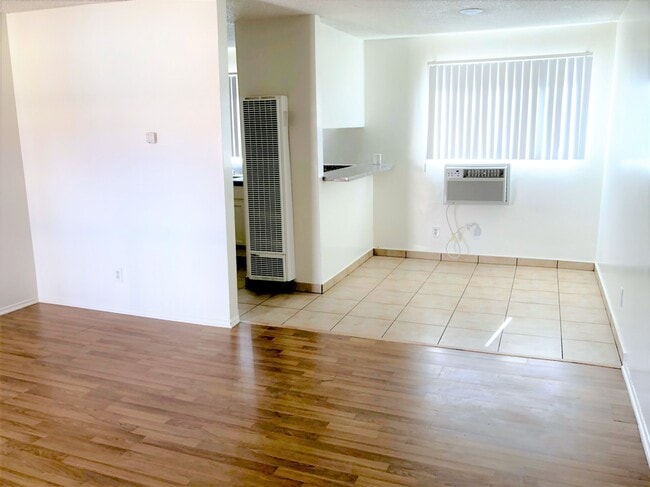 Building Photo - 8737 Burnet Ave